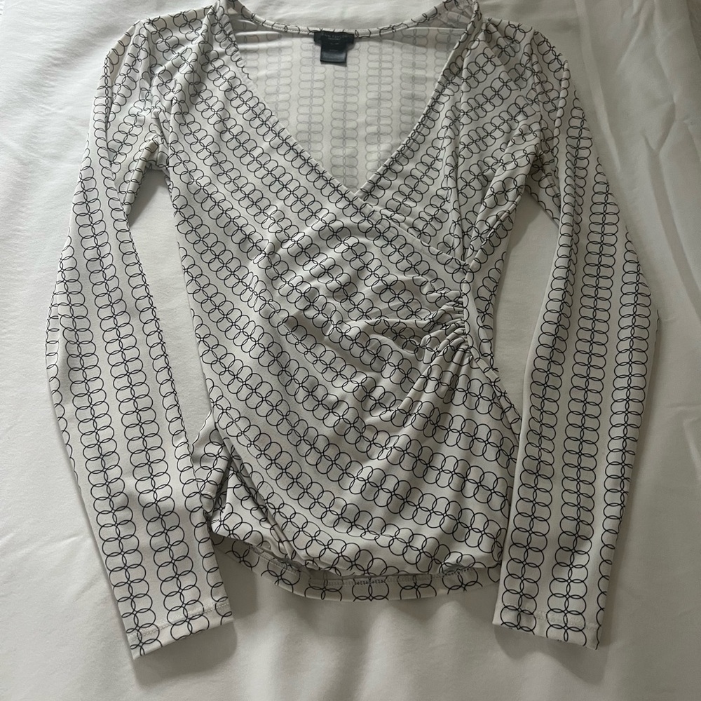 Ann Taylor Cream and Black Geometric Long Sleeve Top